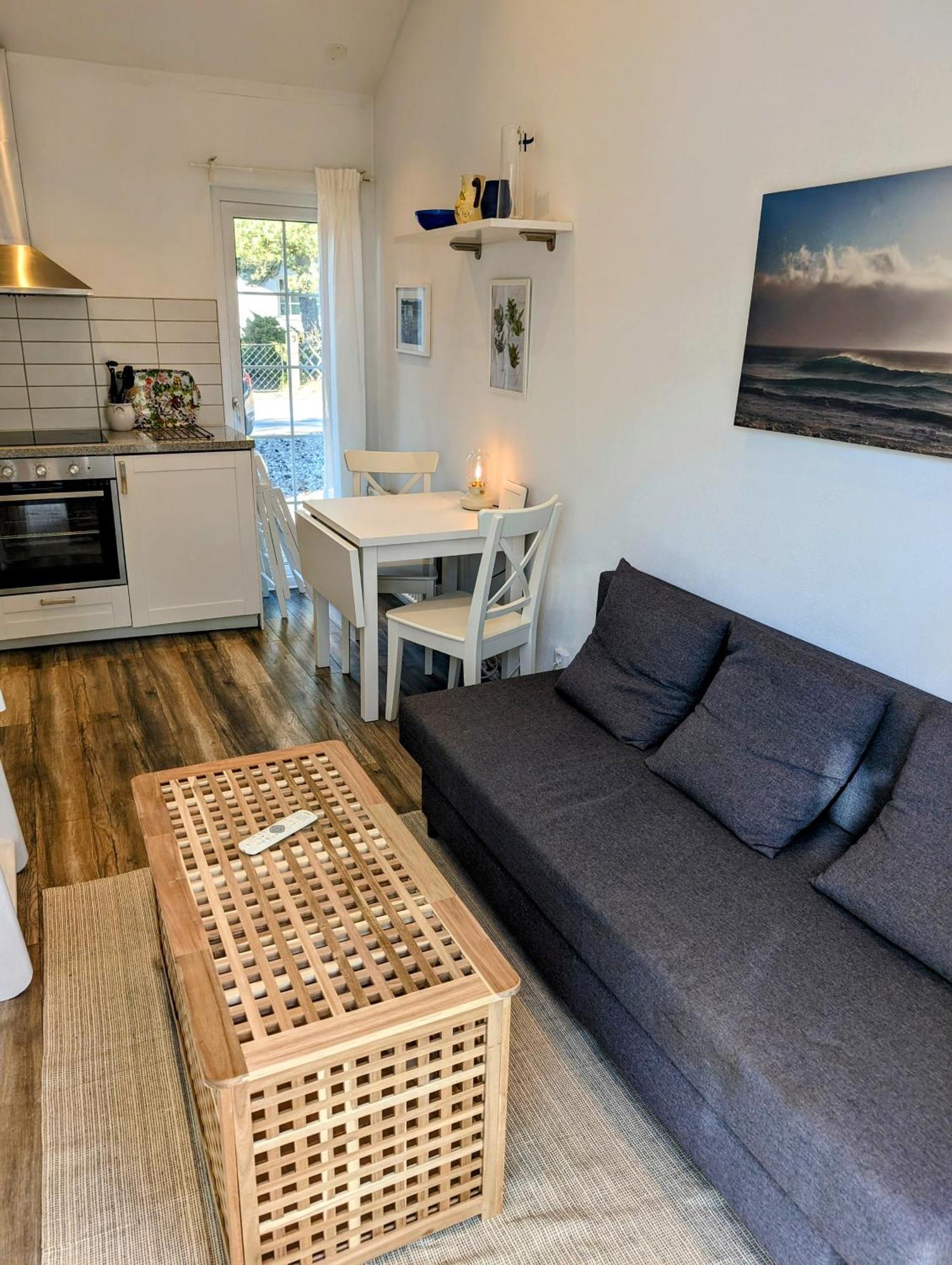 Tiny House 200 M From Kaempinge Beach Höllviken 外观 照片
